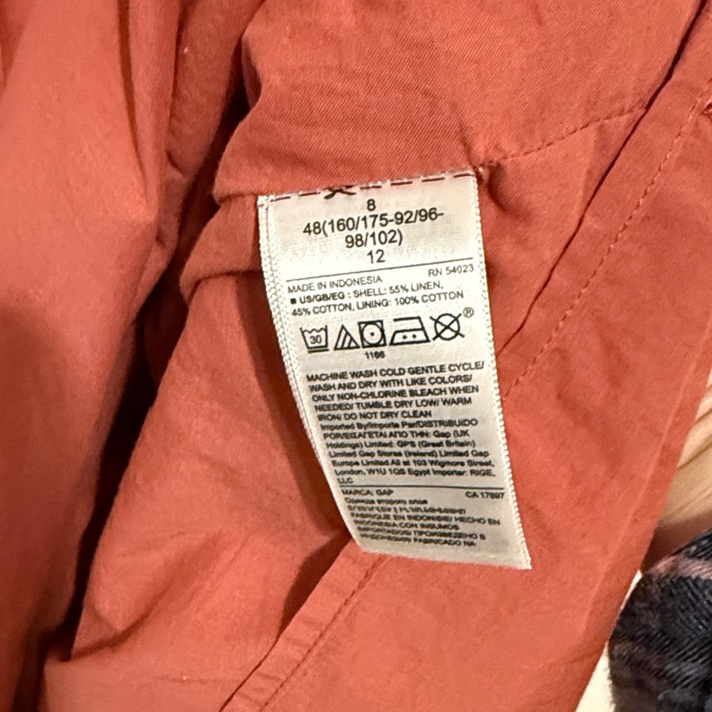 GAP Button-Front Midi Dress with Pockets - Picture 5 of 7